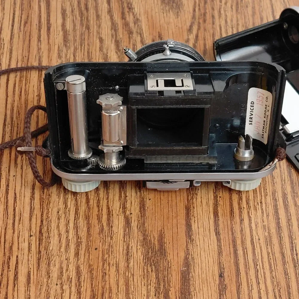 Vintage Kodak 35 Camera Anastigmat 51mm f/4.5– Untested for PARTS/REPAIR